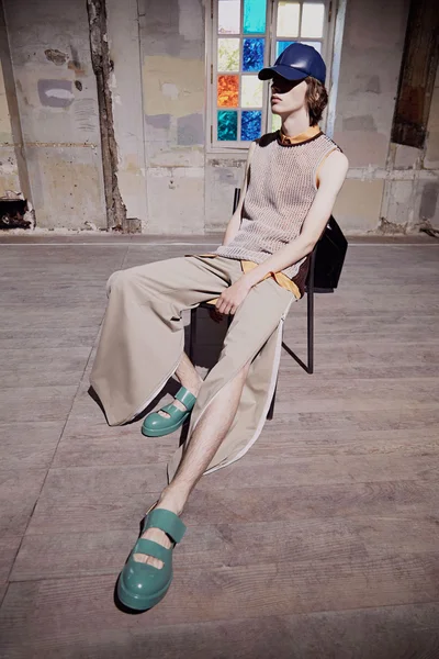 Look 18